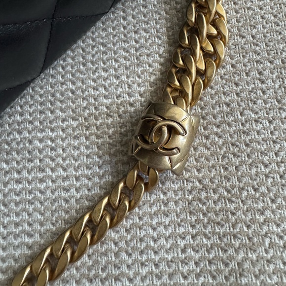 Chanel Black Quilted Vanity Case with Gold Hardware - Picture 9 of 16